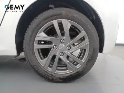 Photo 47 Peugeot 208  PureTech 75 S&S BVM5