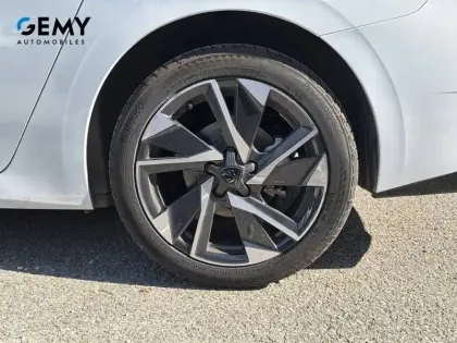 Photo 10 Peugeot 308  SW BlueHDi 130ch S&S EAT8