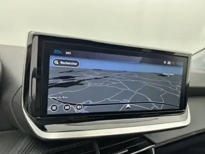 Photo 23 Peugeot 208  Hybrid 100 e-DCS6