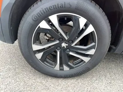 Photo 19 Peugeot 2008 Gén. II Ph1 NG Allure Business 5