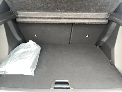 Photo 39 Peugeot 2008  BlueHDi 110 S&S BVM6