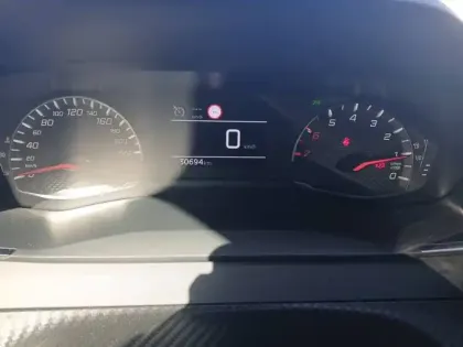 Photo 9 Peugeot 208  PureTech 75 S&S BVM5