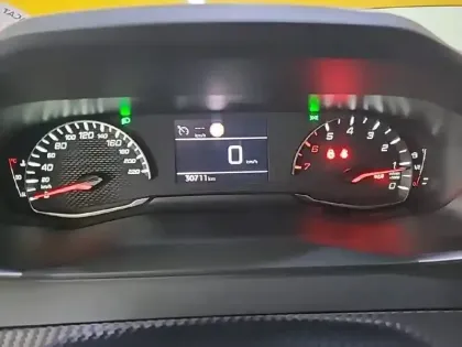 Photo 29 Peugeot 208 Gén. II Ph1 NG Style 5