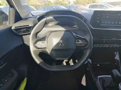 Photo 8 Peugeot 208  PureTech 75 S&S BVM5