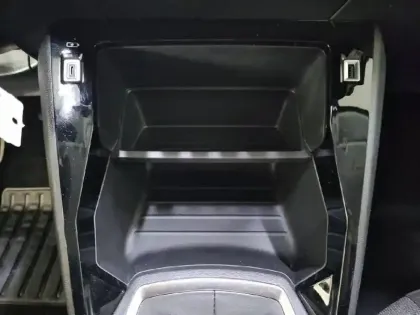 Photo 45 Peugeot 208 Gén. II Ph1 NG Style 5