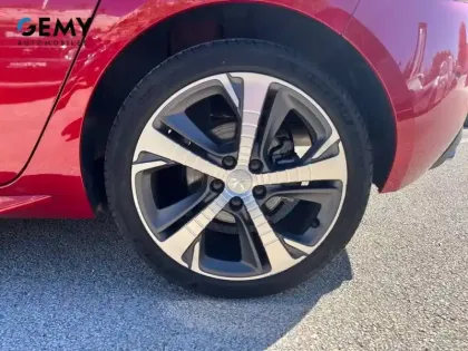 Photo 10 Peugeot 308  BlueHDi 130ch S&S EAT8