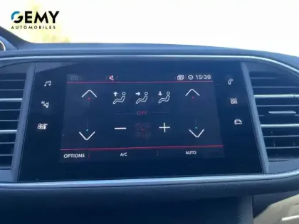 Photo 15 Peugeot 308  BlueHDi 130ch S&S EAT8