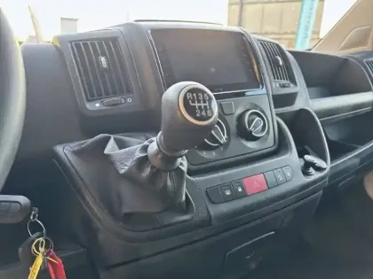 Photo 13 Peugeot Boxer  CC 3.5 T L3 MAXI BLUEHDI 165 S&S BVM6