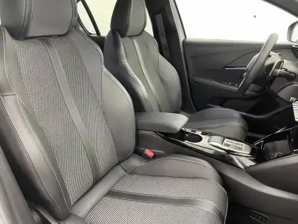 Photo 26 Peugeot 208  Hybrid 100 e-DCS6