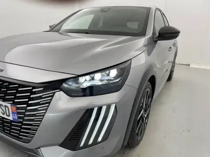 Photo 23 Peugeot 208  Hybrid 100 e-DCS6