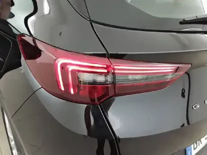 Photo 16 Opel Grandland  Hybrid 225 ch BVA8