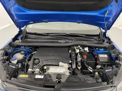 Photo 84 Peugeot 2008  PureTech 130 S&S BVM6