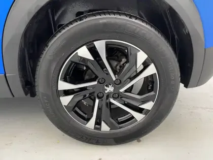 Photo 15 Peugeot 2008  PureTech 130 S&S BVM6