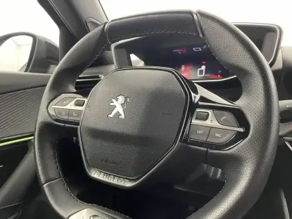 Photo 92 Peugeot 2008  PureTech 130 S&S BVM6