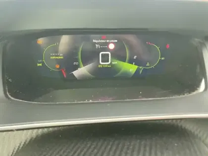 Photo 18 Peugeot 208  PureTech 100 S&S BVM6