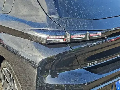 Photo 16 Peugeot 308  PureTech 130ch S&S BVM6