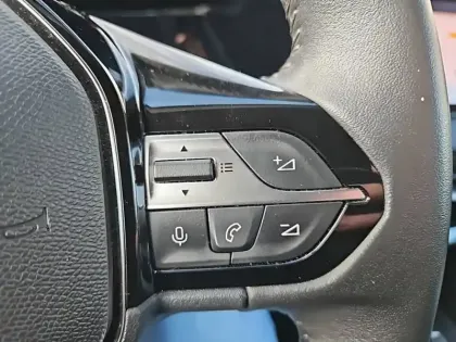 Photo 22 Peugeot 308  PureTech 130ch S&S BVM6