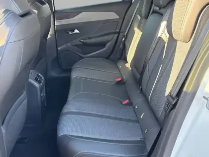 Photo 11 Peugeot 308  PHEV 180 e-EAT8