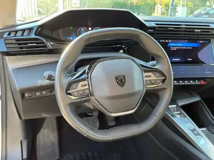 Photo 8 Peugeot 308  PHEV 180 e-EAT8