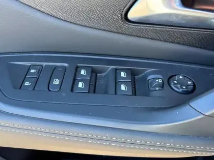 Photo 17 Peugeot 308  PHEV 180 e-EAT8