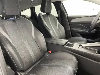 Photo 50 Peugeot 308  SW Hybrid 145 e-DCS6