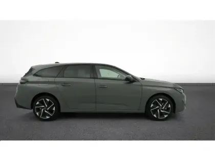 Photo 18 Peugeot 308  SW Hybrid 145 e-DCS6