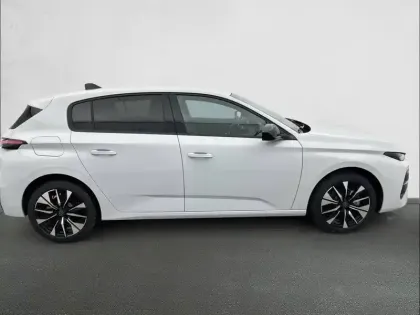 Photo 32 Peugeot 308  Hybrid 145 e-DCS6