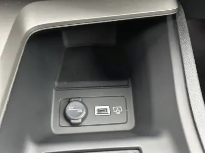 Photo 80 Peugeot 308  Hybrid 145 e-DCS6