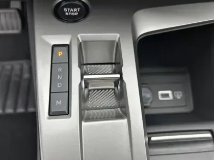 Photo 13 Peugeot 308  Hybrid 145 e-DCS6