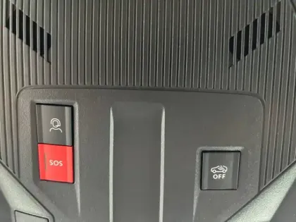 Photo 84 Peugeot 308  Hybrid 145 e-DCS6