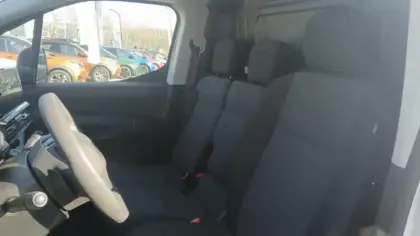 Photo 9 Peugeot Partner  FOURGON M 650 KG BLUEHDI 130 S&S EAT8