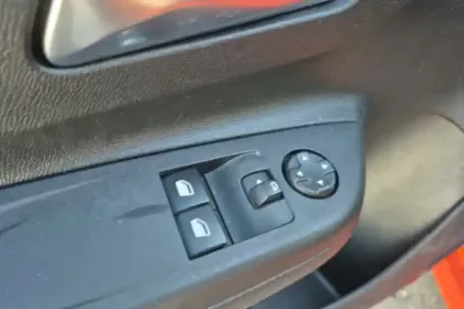 Photo 46 Opel Corsa  1.2 Turbo 100 ch BVM6