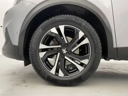 Photo 82 Peugeot 2008  PureTech 130 S&S EAT8