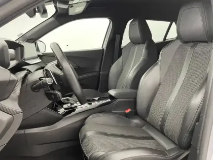 Photo 46 Peugeot 2008 Gén. II Ph1 NG GT 5