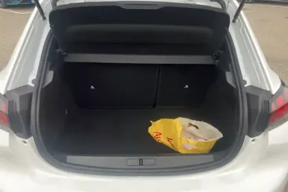 Photo 8 Peugeot 208  PureTech 100 S&S BVM6