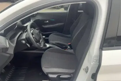 Photo 9 Peugeot 208  PureTech 100 S&S BVM6