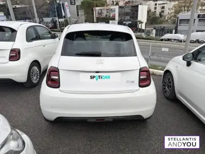 Photo 31 Fiat 500  e 95 ch