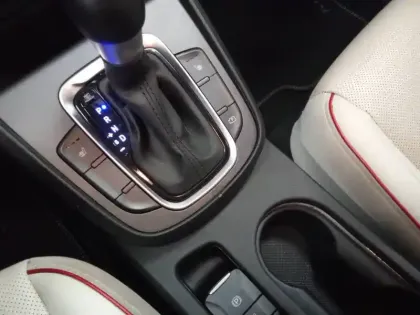 Photo 133 Hyundai Kona  Hybrid 141