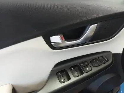 Photo 16 Hyundai Kona  Hybrid 141