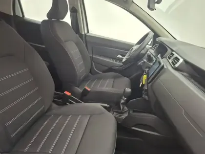 Photo 33 Dacia Duster  TCe 150 4x2 EDC