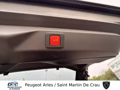 Photo 82 Peugeot 3008  Hybrid 145 e-DCS6