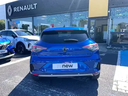 Photo 23 Renault Clio  E-Tech full hybrid 145