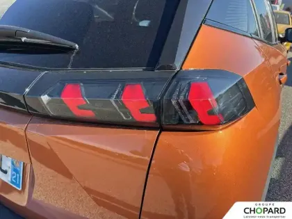 Photo 98 Peugeot 2008  PureTech 130 S&S BVM6