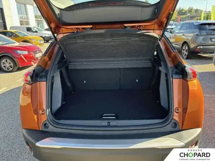 Photo 79 Peugeot 2008  PureTech 130 S&S BVM6