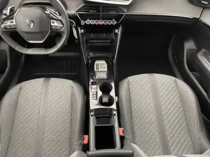 Photo 43 Peugeot 208  Hybrid 100 e-DCS6