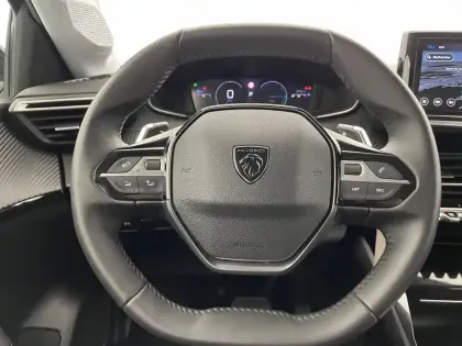 Photo 39 Peugeot 208  Hybrid 100 e-DCS6