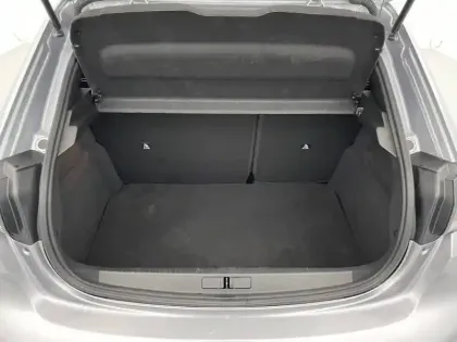 Photo 21 Peugeot 208  Hybrid 100 e-DCS6