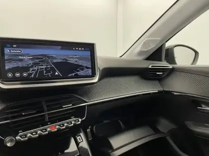 Photo 47 Peugeot 208  Hybrid 100 e-DCS6