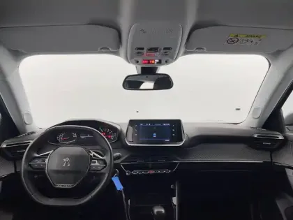 Photo 93 Peugeot 2008  PureTech 100 S&S BVM6