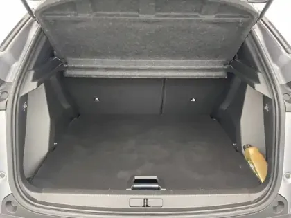 Photo 44 Peugeot 2008  PureTech 100 S&S BVM6